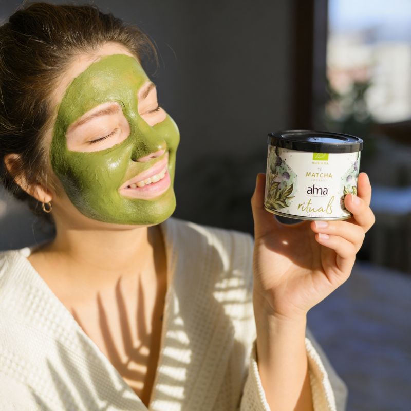 Mascarilla facial de Té Verde Matcha: cuidado natural para una piel radiante